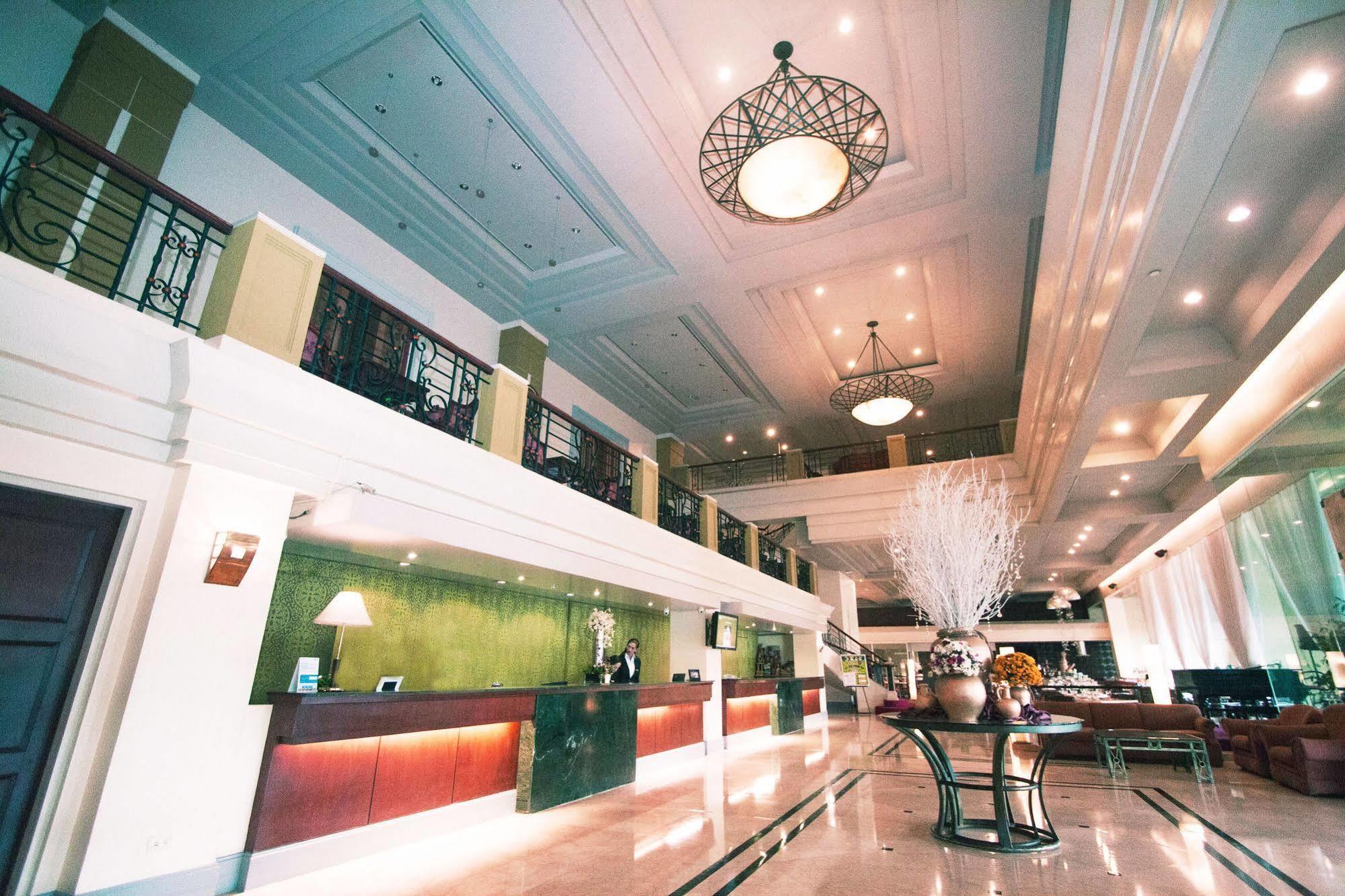 The Royal Mandaya Hotel Davao Ngoại thất bức ảnh