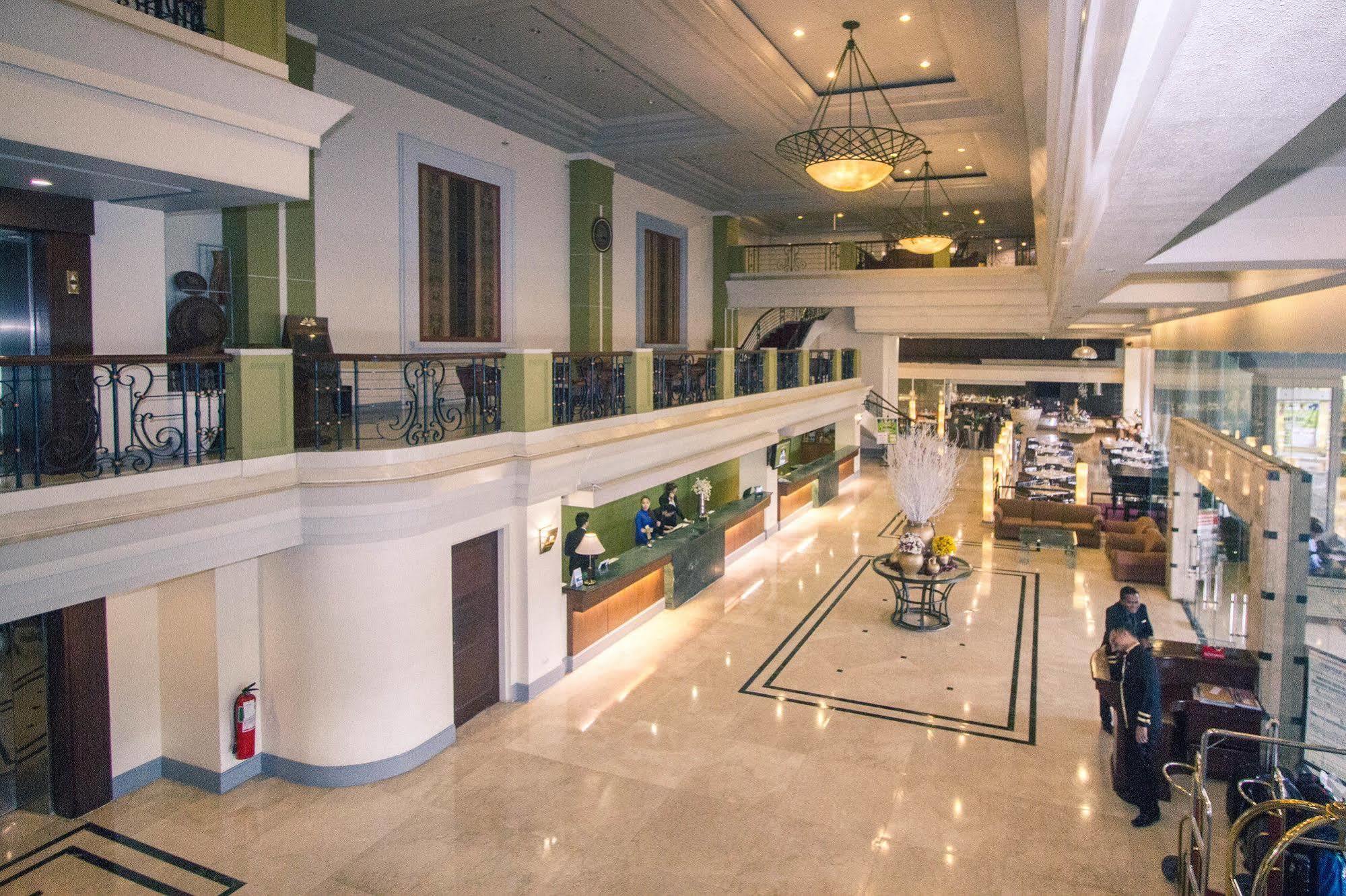The Royal Mandaya Hotel Davao Ngoại thất bức ảnh