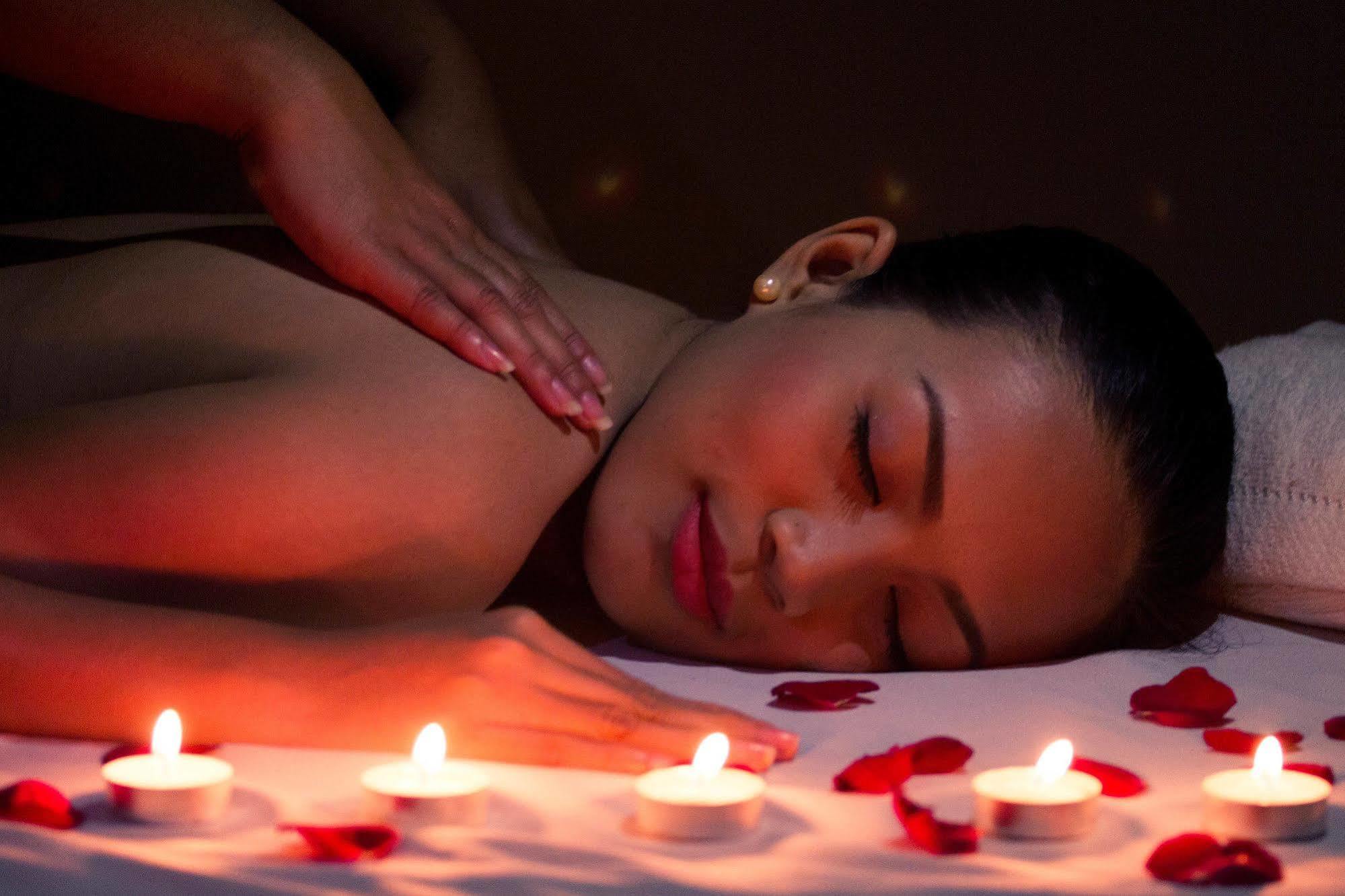 The Royal Mandaya Hotel Davao Ngoại thất bức ảnh