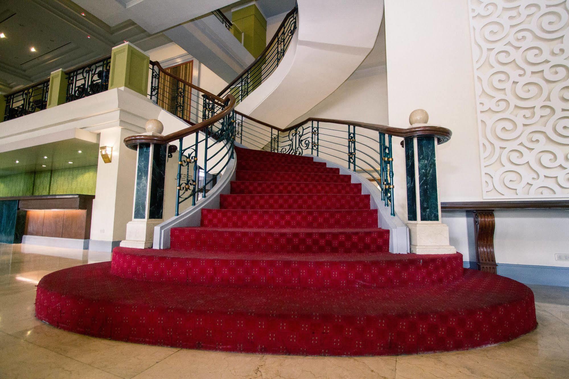 The Royal Mandaya Hotel Davao Ngoại thất bức ảnh
