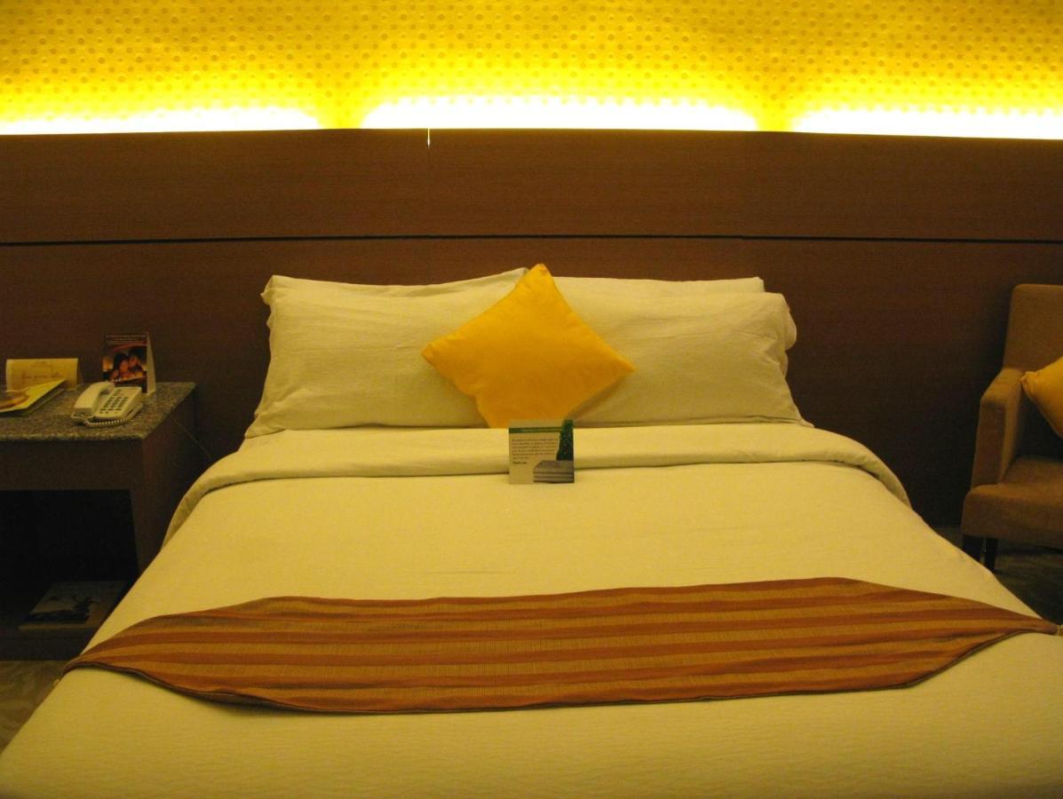 The Royal Mandaya Hotel Davao Ngoại thất bức ảnh